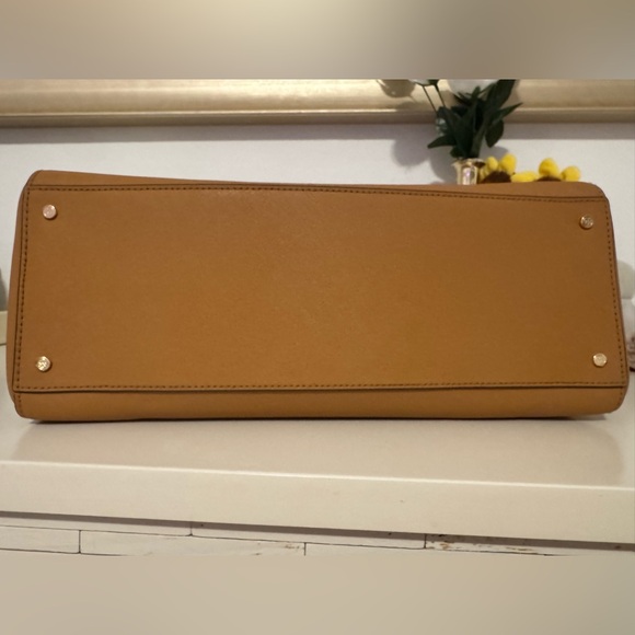 Tory Burch Camel Leather Tote - Picture 8 of 10